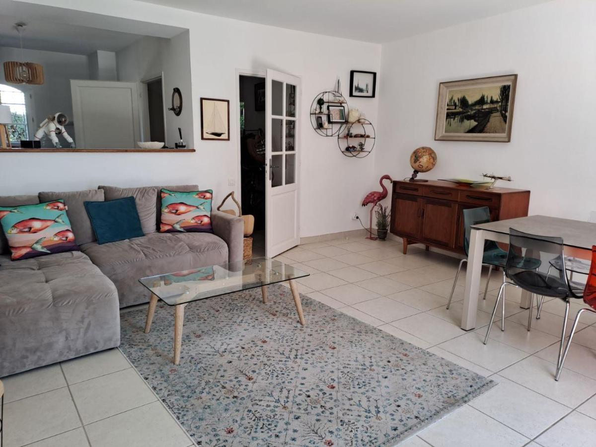 Holiday home Belle Marina Avec Ponton Et Piscine Collective *